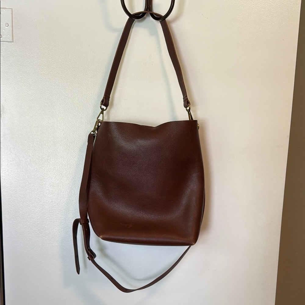 Madewell The Transport Bucket Tote